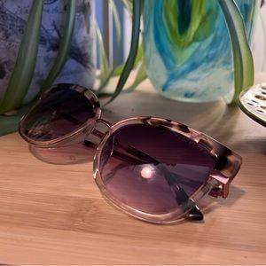 Ted Baker sunglasses 🕶️💕